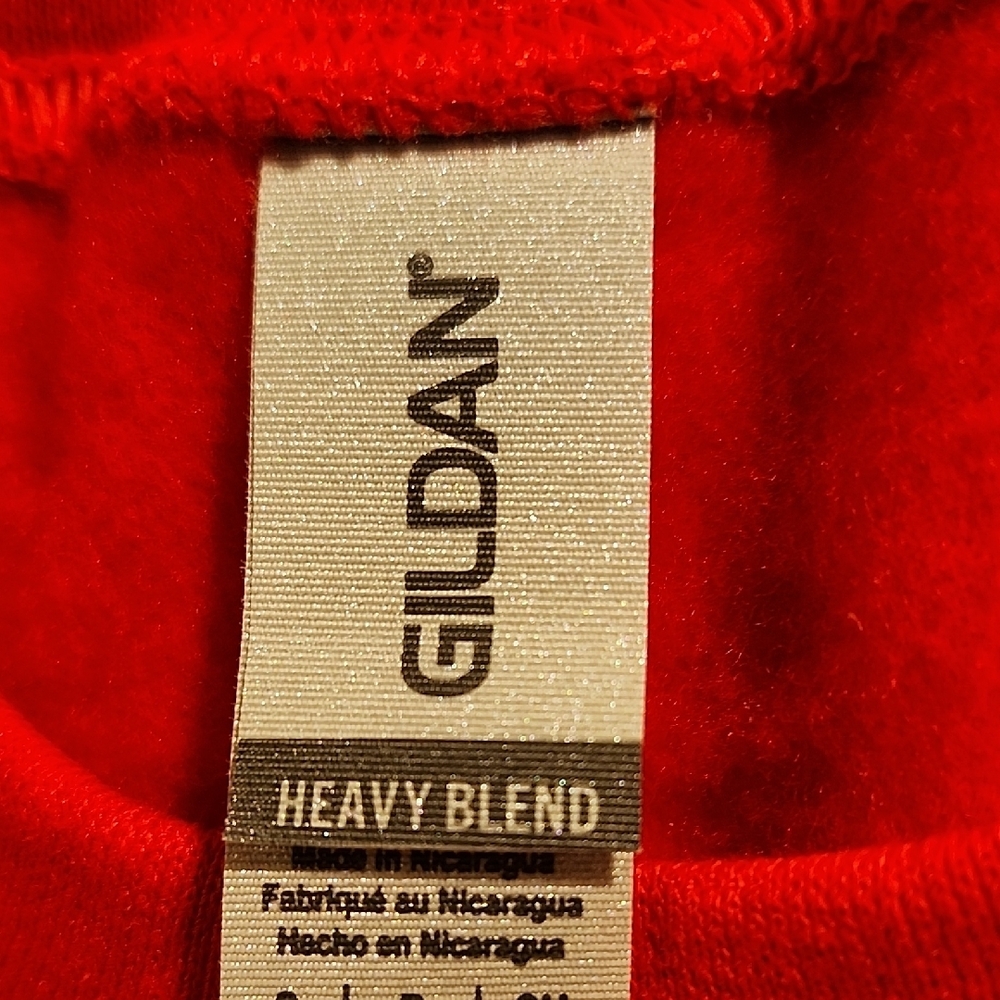 Gildan Red Sweatshirt with Green Graphic - New - Picture 2 of 3